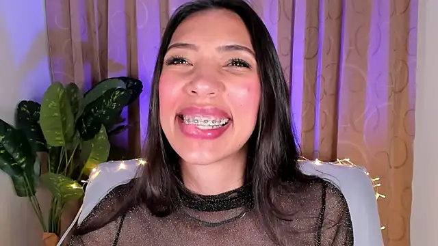 Miss veronicaa2 online show from January 15, 2026, 1:03 pm