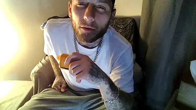 cruz815 online show from December 20, 2025, 1:19 am