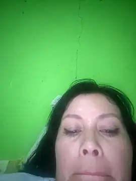 Snapshot of KellyPerlaxxx chatting on April 7, 2026, 4:14 am KellyPerlaxxx online show from April 7, 2026, 4:14 am