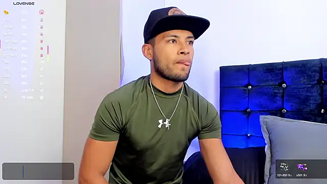 Max Conor1 online show from October 21, 2025, 2:27 pm