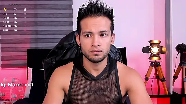 Max Conor1 online show from March 4, 2025, 11:19 am