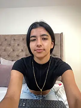 Snapshot of eva_roseee chatting on February 10, 2026, 9:25 pm eva roseee online show from February 10, 2026, 9:25 pm