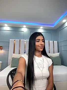 Snapshot of eva_roseee chatting on February 9, 2026, 9:46 pm eva roseee online show from February 9, 2026, 9:46 pm