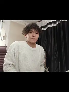 ChaseMl online show from December 1, 2025, 5:25 pm