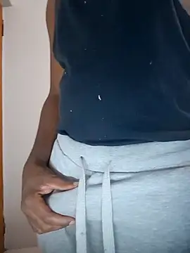 Mad1a online show from October 5, 2025, 6:42 pm