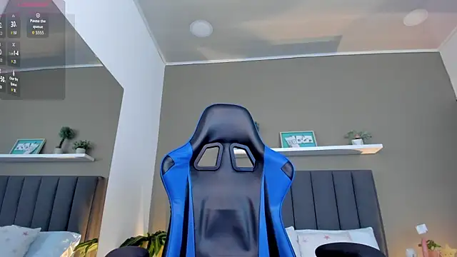 alessia leroy online show from March 7, 2026, 8:25 pm