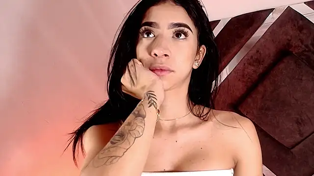 sara lopee1 online show from October 9, 2025, 11:55 am