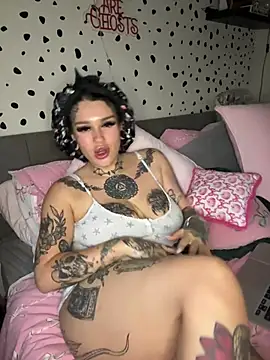 tempzzz12 online show from July 10, 2026, 8:20 pm