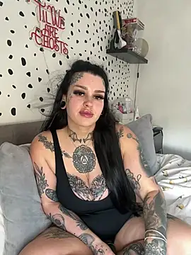 tempzzz12 online show from June 19, 2026, 3:40 pm