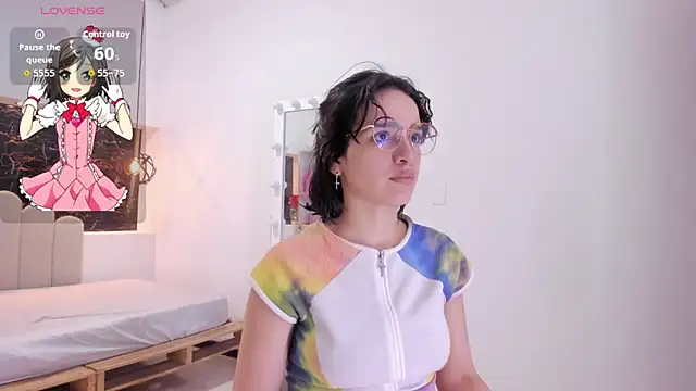 Annyrosee online show from September 9, 2025, 8:18 pm