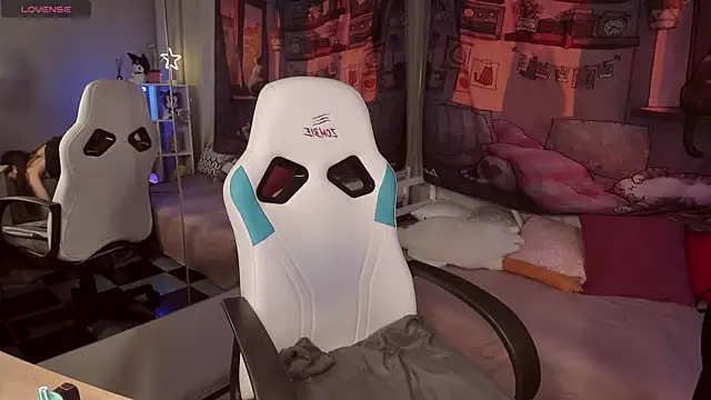 kaisajenner online show from September 24, 2025, 12:07 am