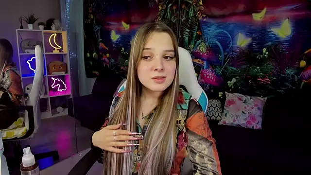 kaisajenner online show from June 5, 2026, 11:21 pm