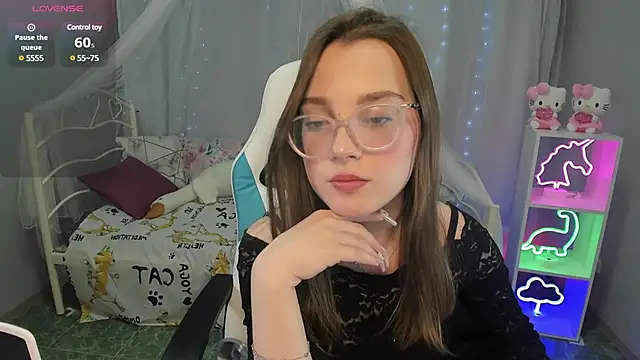 kaisajenner online show from March 18, 2025, 7:12 pm