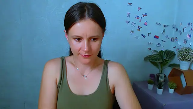 Snapshot of ValeriaHeart_ chatting on July 10, 2026, 8:20 pm ValeriaHeart online show from July 10, 2026, 8:20 pm