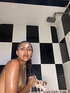 Sofiadelacruz online show from March 21, 2026, 10:02 pm