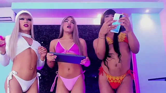 Snapshot of Sweettfantasy_ts chatting on March 8, 2025, 7:16 am Sweettfantasy ts online show from March 8, 2025, 7:16 am