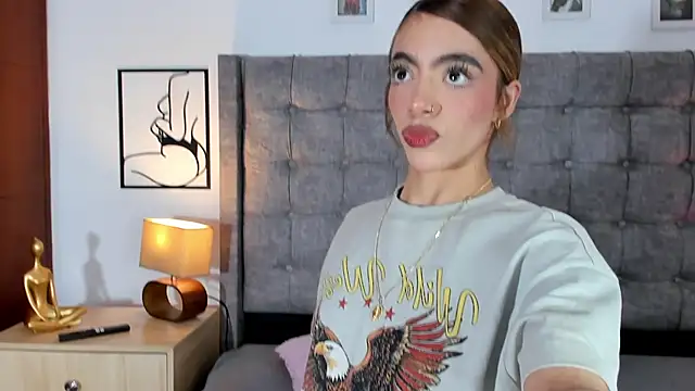 Violetta Ficher online show from June 29, 2026, 2:18 am