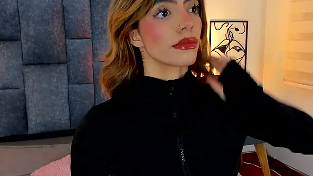 Violetta Ficher online show from July 1, 2026, 7:14 pm