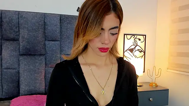 Violetta Ficher online show from June 25, 2026, 2:53 am