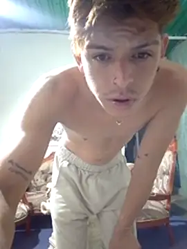 Snapshot of duquehotvoy chatting on March 3, 2026, 1:40 pm duquehotvoy online show from March 3, 2026, 1:40 pm