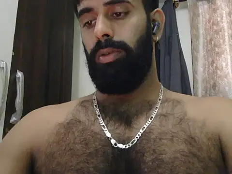 Snapshot of indianhairybull chatting on June 19, 2026, 4:18 am indianhairybull online show from June 19, 2026, 4:18 am