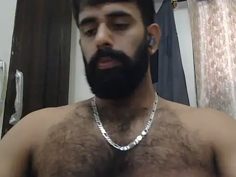 Snapshot of indianhairybull chatting on June 11, 2026, 4:42 am indianhairybull online show from June 11, 2026, 4:42 am