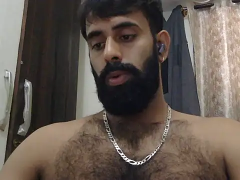 Snapshot of indianhairybull chatting on June 18, 2026, 4:55 am indianhairybull online show from June 18, 2026, 4:55 am