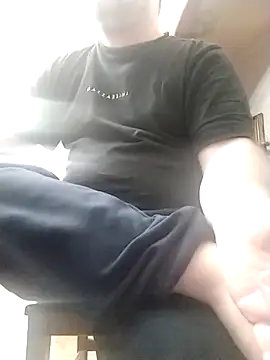 NAvoglia online show from March 1, 2025, 2:13 pm