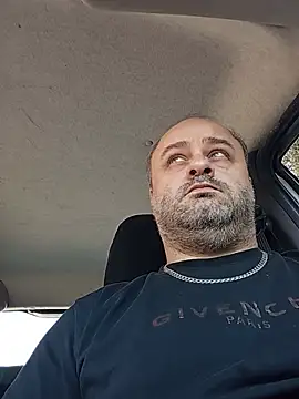 Snapshot of NAvoglia chatting on June 26, 2026, 12:55 pm NAvoglia online show from June 26, 2026, 12:55 pm