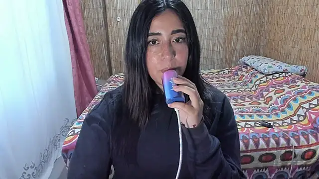 Snapshot of __leaa chatting on February 11, 2026, 10:42 pm leaa online show from February 11, 2026, 10:42 pm