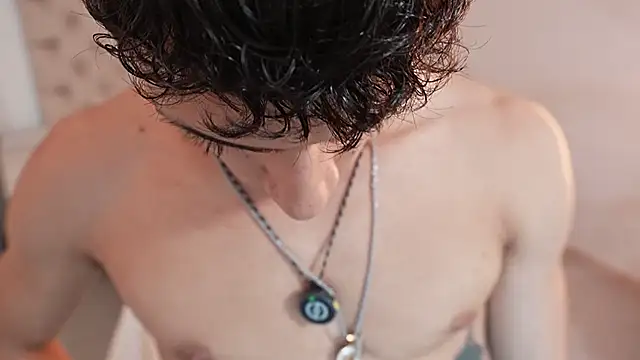 Snapshot of JhoanLeandro chatting on February 8, 2026, 5:16 am JhoanLeandro online show from February 8, 2026, 5:16 am