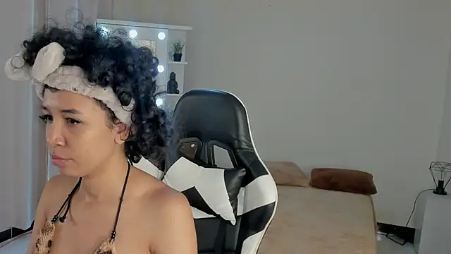 leahaltomm online show from March 14, 2025, 6:29 pm