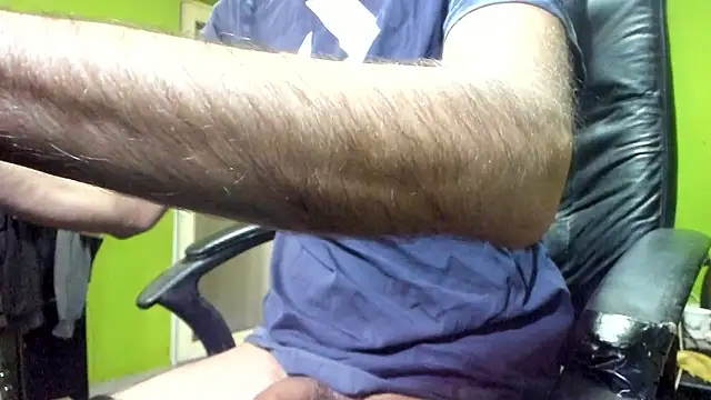 Snapshot of BigCumShoot chatting on March 2, 2026, 6:14 am BigCumShoot online show from March 2, 2026, 6:14 am