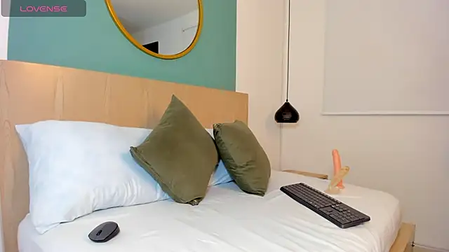 dalila harris online show from November 21, 2025, 3:16 am