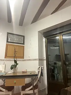 laarti online show from October 3, 2025, 6:53 pm