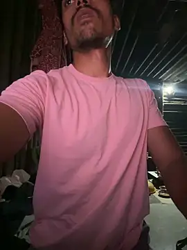 Snapshot of Loveinsync chatting on February 25, 2026, 9:09 am Loveinsync online show from February 25, 2026, 9:09 am