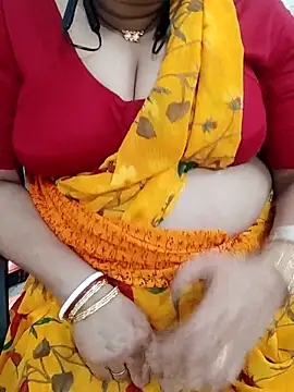 Snapshot of o-radha chatting on February 7, 2025, 11:34 pm o-radha online show from February 7, 2025, 11:34 pm