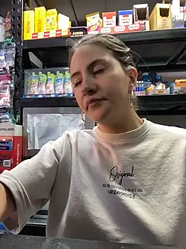 Snapshot of Andrea18_blonde chatting on March 20, 2026, 9:05 pm Andrea18 blonde online show from March 20, 2026, 9:05 pm