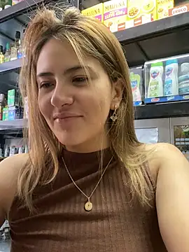 Andrea18 blonde online show from August 7, 2026, 3:29 pm