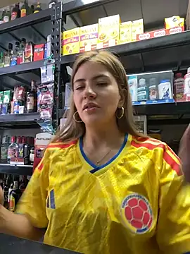 Andrea18 blonde online show from July 3, 2026, 4:35 pm
