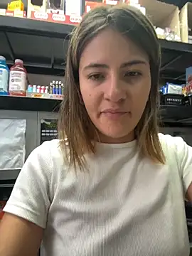 Snapshot of Andrea18_blonde chatting on February 6, 2026, 3:52 pm Andrea18 blonde online show from February 6, 2026, 3:52 pm