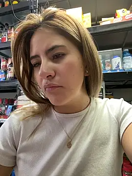 Andrea18 blonde online show from July 18, 2026, 9:12 pm
