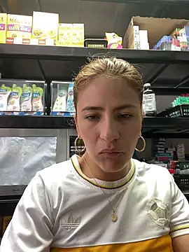 Andrea18 blonde online show from June 17, 2026, 3:00 pm