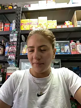 Andrea18 blonde online show from June 24, 2026, 2:15 pm