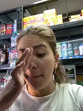 Andrea18 blonde online show from July 31, 2026, 9:01 pm