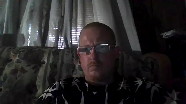 Snapshot of ClimbedCaelum chatting on April 4, 2026, 5:19 pm ClimbedCaelum online show from April 4, 2026, 5:19 pm