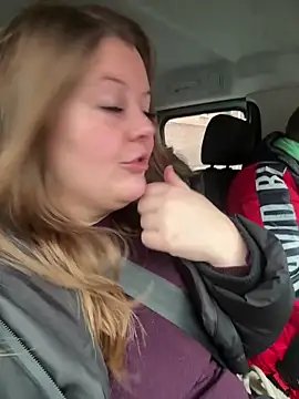 Lars-Lola online show from December 2, 2025, 10:06 am