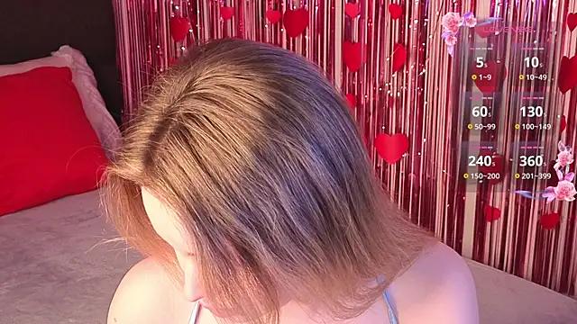 Lora Rosee online show from July 29, 2026, 2:27 pm