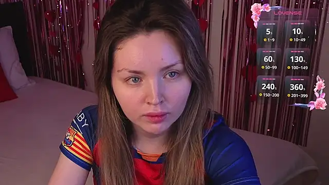 Lora Rosee online show from July 8, 2026, 2:29 pm