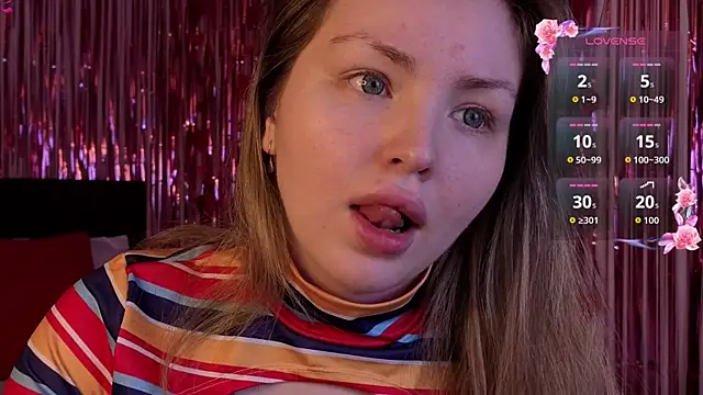 Lora Rosee online show from May 6, 2026, 2:21 pm